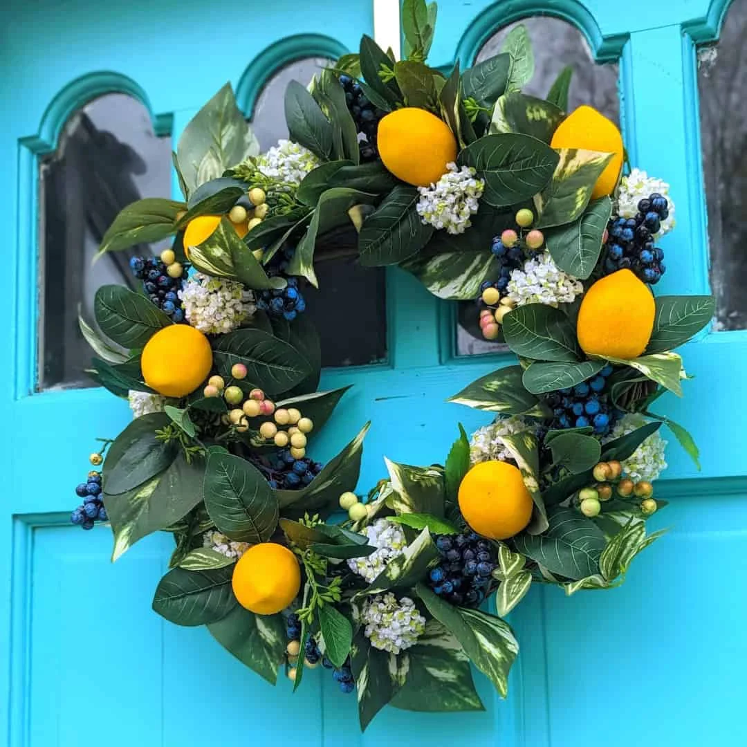 6. Лимонно-чорничний венок