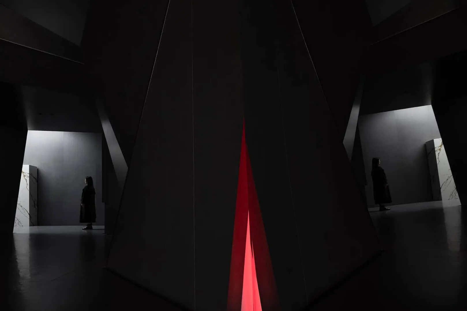 Spanish Exhibition Hall GOJE from Slate by Topway Space Design: Geometry, Light and Poetic Space