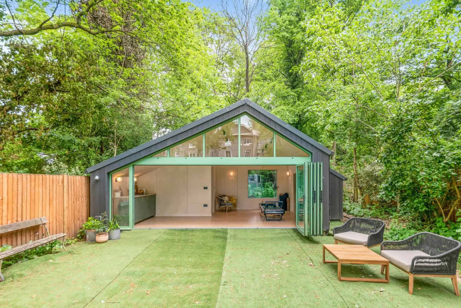 4. 卡姆伯韦尔，伦敦 – 花园多功能健身房