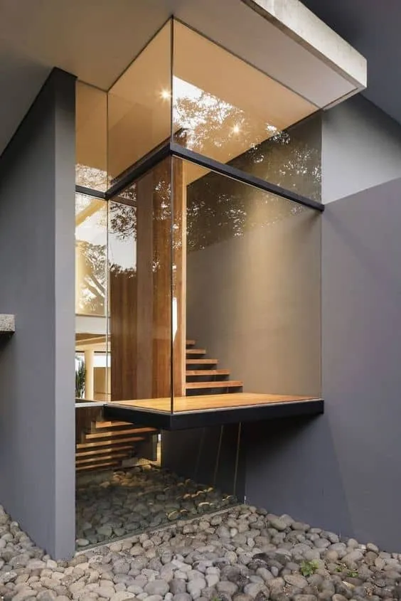 Beauty of Glass Stairs in Modern Architecture