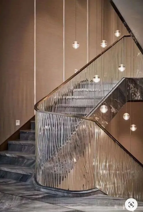 Beauty of Glass Stairs in Modern Architecture