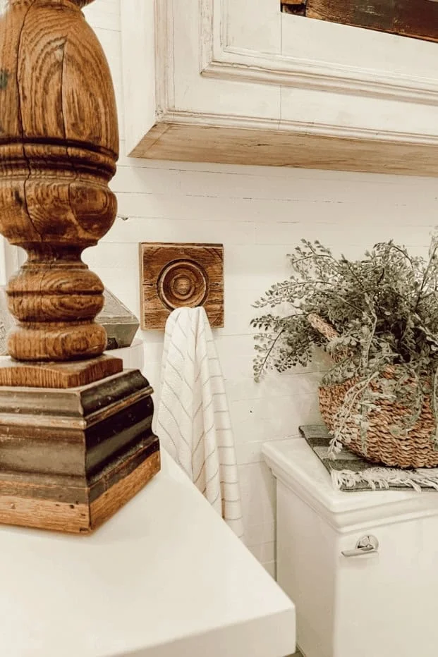 13. DIY-individueller Handtuchhalter für Badezimmer