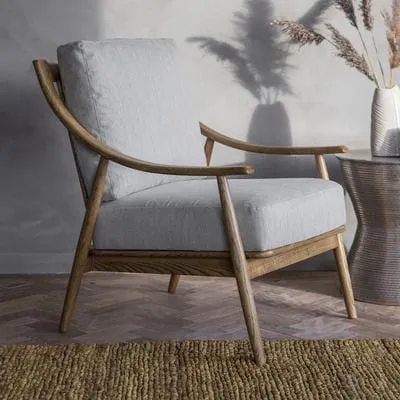 为您的家居带来斯堪的纳维亚氛围，尽在我们的夏季扶手椅系列
