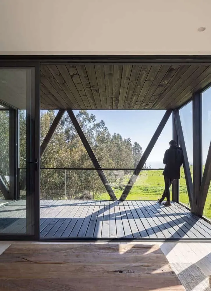 Stanaćev Granados设计的莫拉之家：马坦萨斯海岸