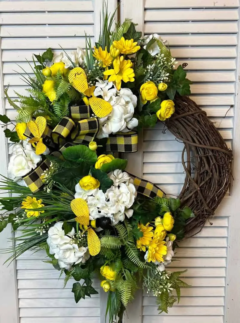 5. 入口门蜜蜂花瓶