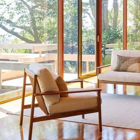 为您的家居带来斯堪的纳维亚氛围，尽在我们的夏季扶手椅系列