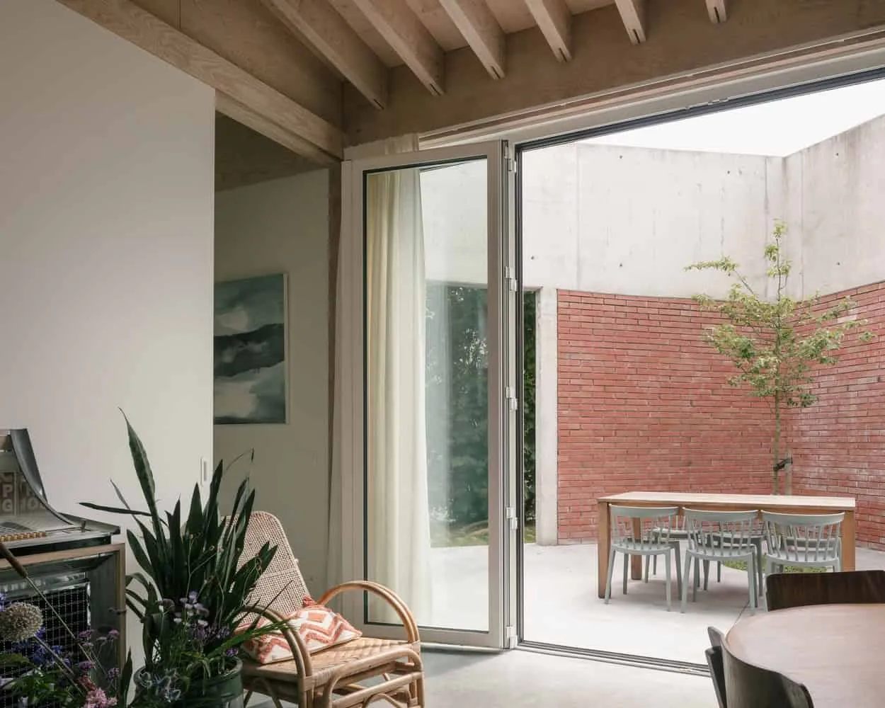 BLAF Architecten设计的hkZ住宅：泽尔勒的混凝土网格可持续住房