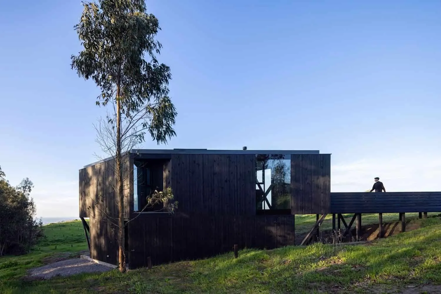 Stanaćev Granados设计的莫拉之家：马坦萨斯海岸