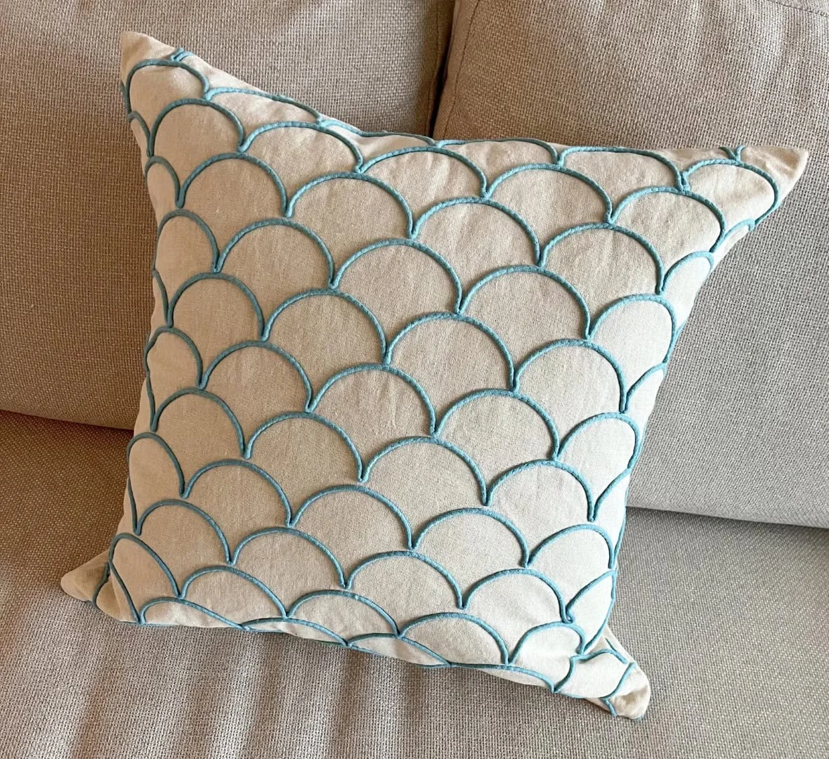 13. Almohadas decorativas de playa