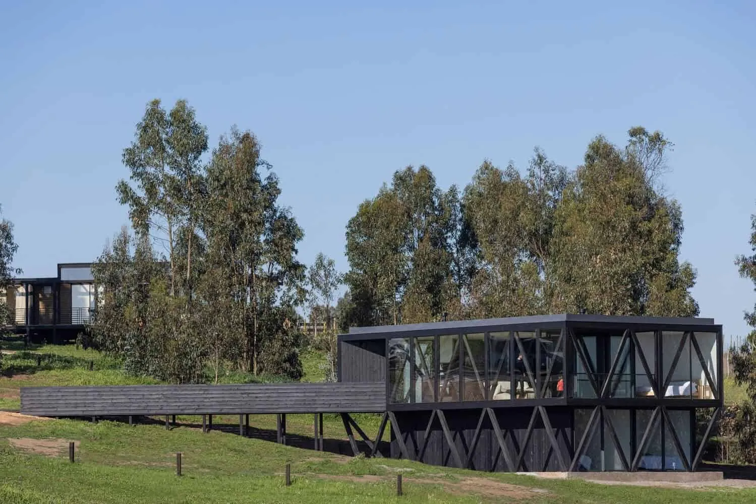 Stanaćev Granados设计的莫拉之家：马坦萨斯海岸