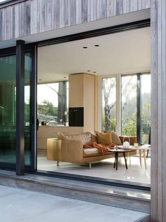 Tips for Decorating Summer Vacation with Clean Style