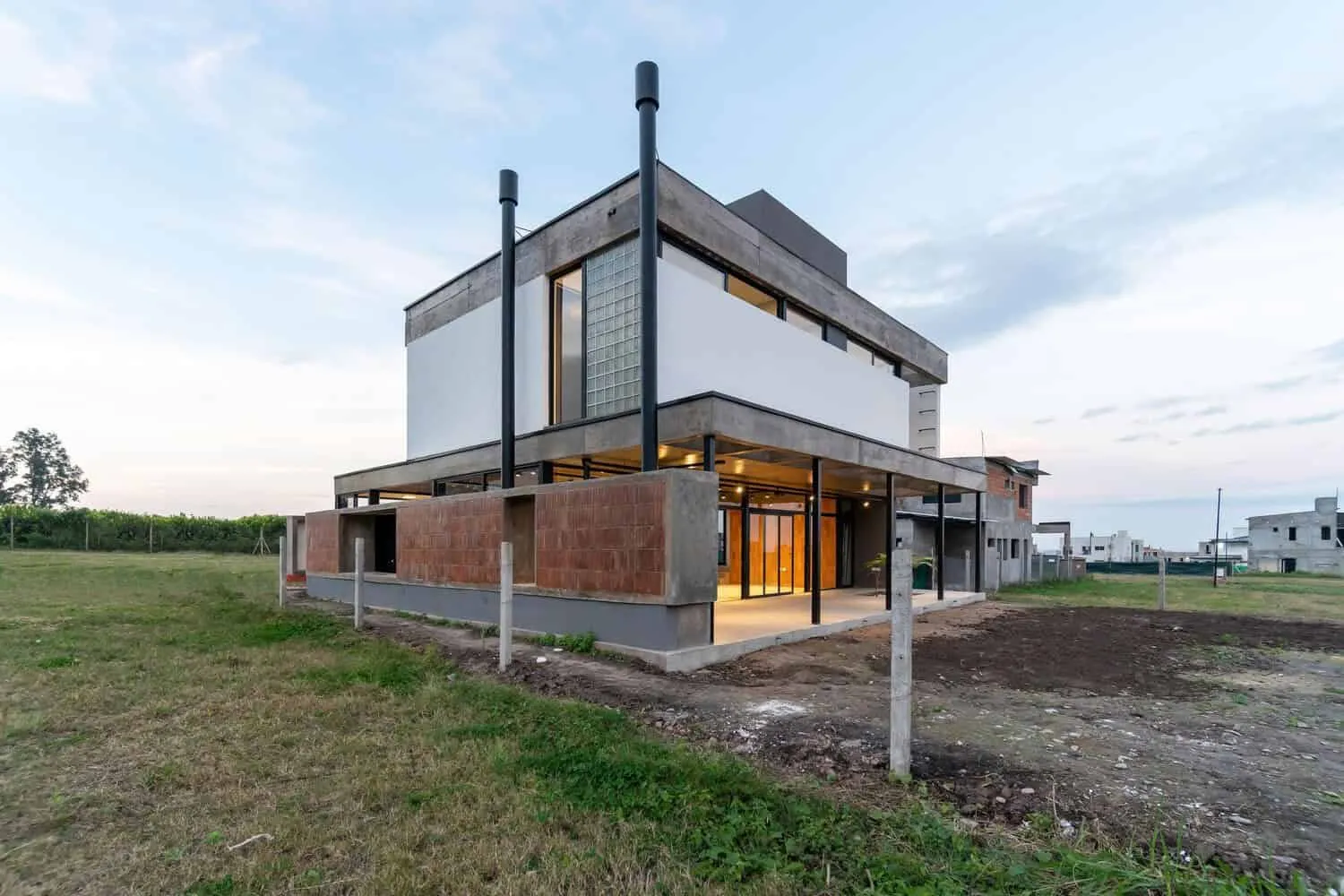 阿尔托韦尔热住宅由Estudio Giraudo设计,位于阿根廷塞维利亚雷东多 阿尔托韦尔热住宅由Estudio Giraudo设计,位于阿根廷塞维利亚雷东多