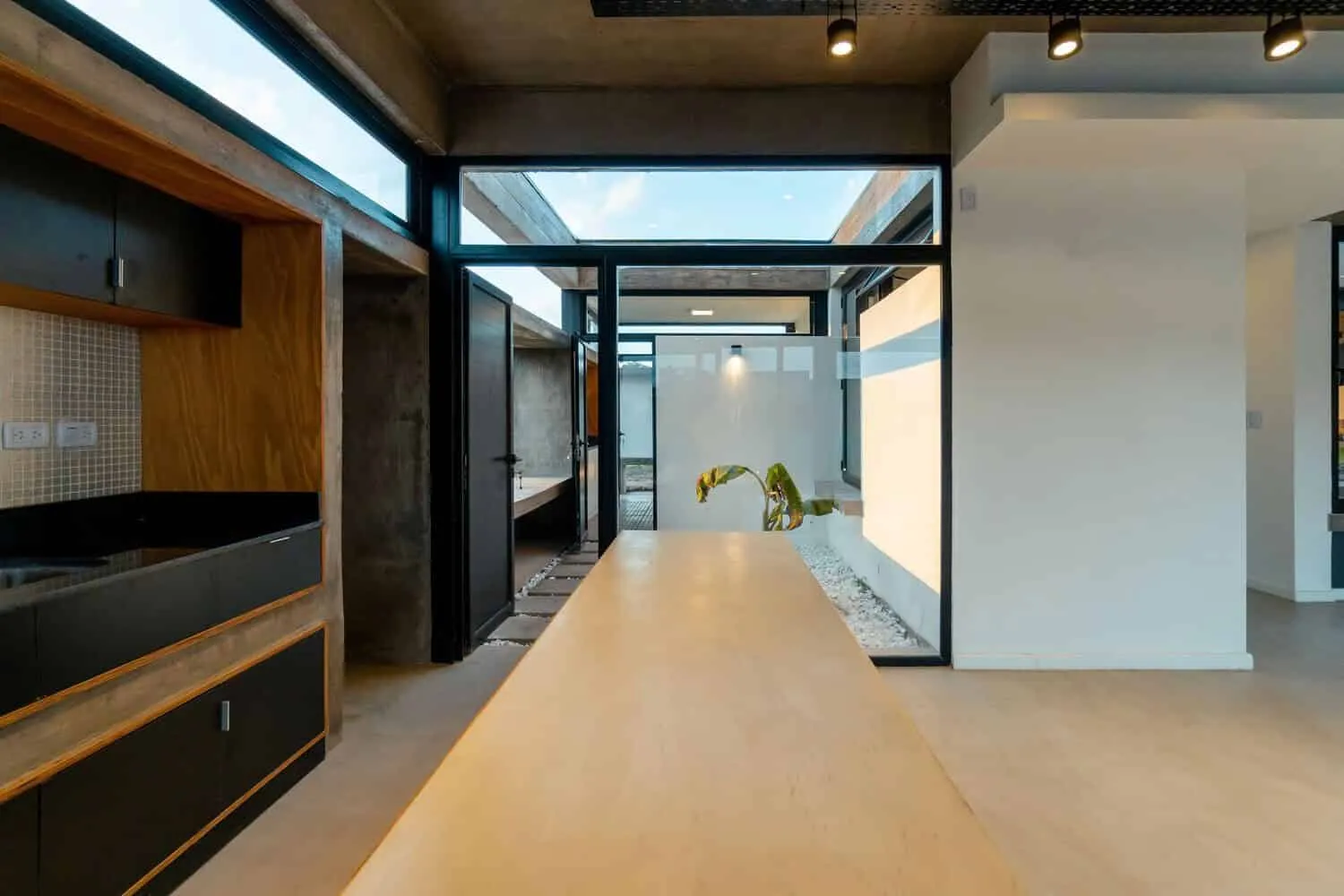 阿尔托韦尔热住宅由Estudio Giraudo设计,位于阿根廷塞维利亚雷东多 阿尔托韦尔热住宅由Estudio Giraudo设计,位于阿根廷塞维利亚雷东多