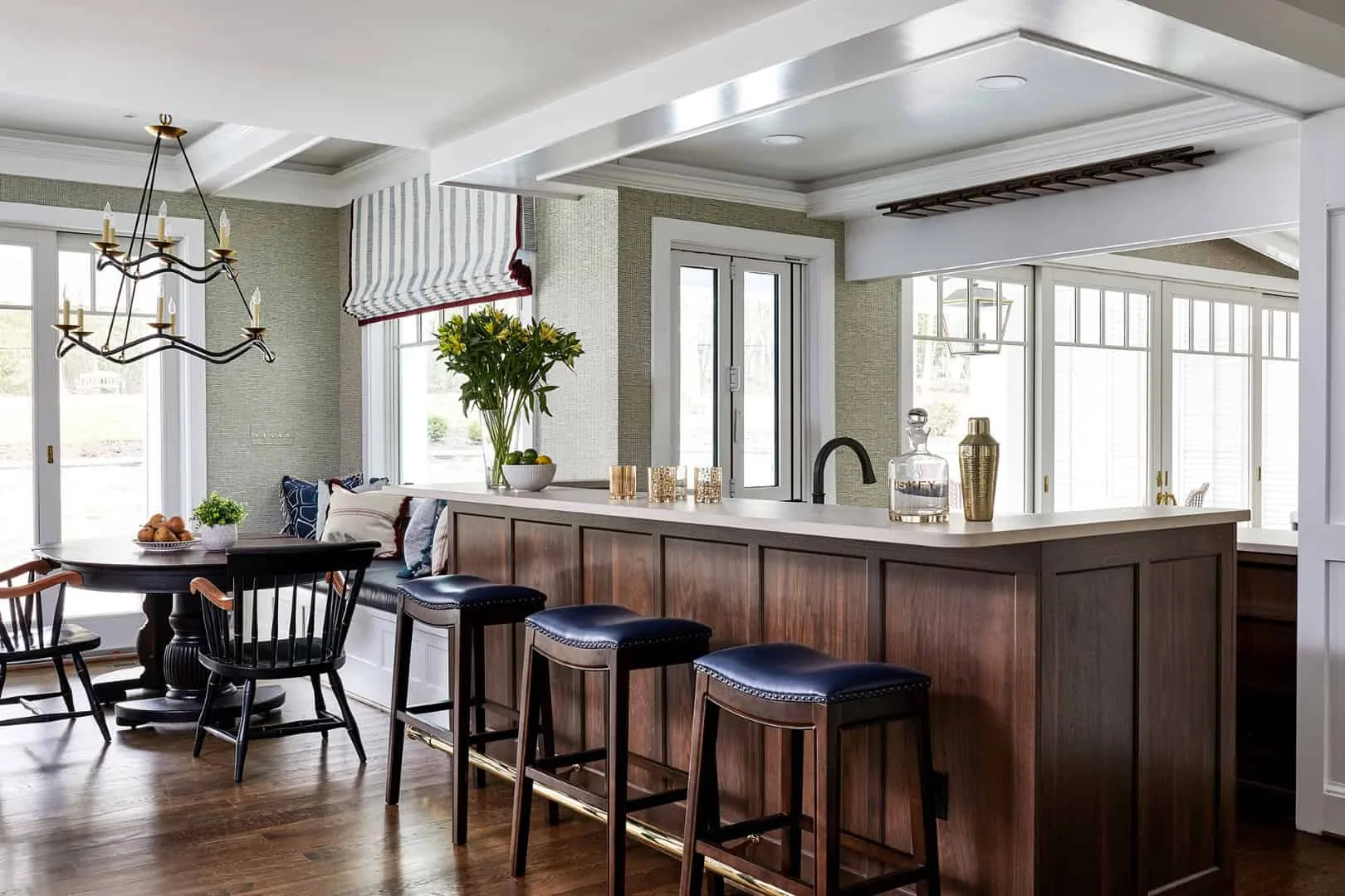 3. Bar tradicional, Virginia