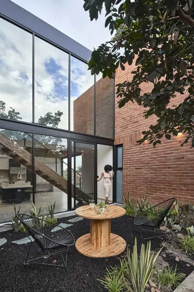 TEC Taller EC设计的花园之间的住宅,厄瓜多尔库姆拜 TEC Taller EC设计的花园之间的住宅,厄瓜多尔库姆拜