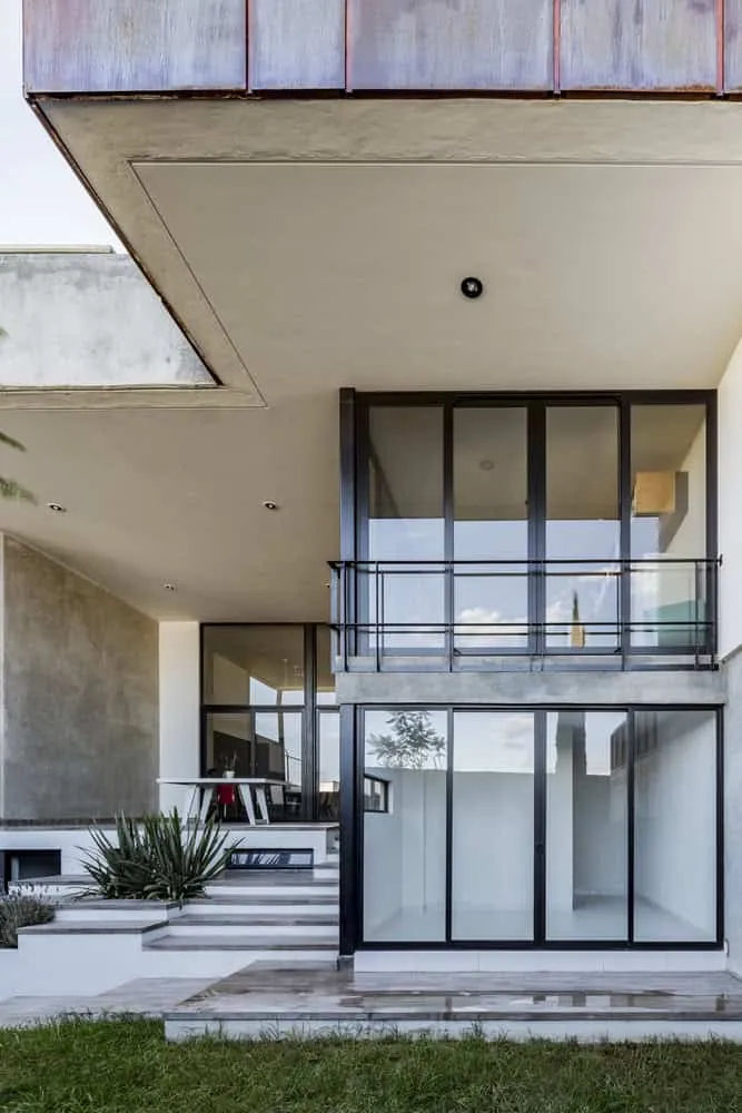 Studio House CHOI by Cubo Rojo Arquitectura in Leon, Mexico Studio House CHOI by Cubo Rojo Arquitectura in Leon, Mexico