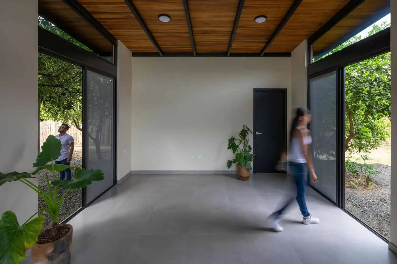 埃尔利莫纳尔住宅由Termopolio Arquitectura设计,位于厄瓜多尔港口镇 埃尔利莫纳尔住宅由Termopolio Arquitectura设计,位于厄瓜多尔港口镇