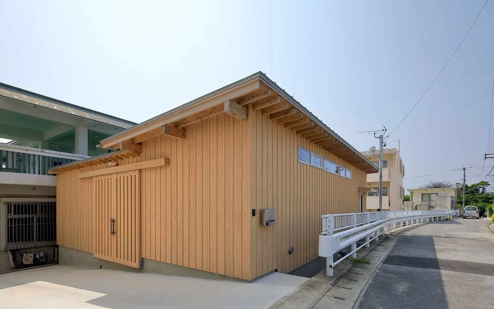 日本冲绳县伊是名村Takeshi Ishiodori Architects设计的住宅