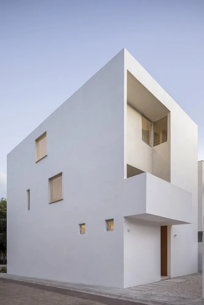 WEWI Studio设计的Puerto Moroles墨西哥Nizuc 01住宅