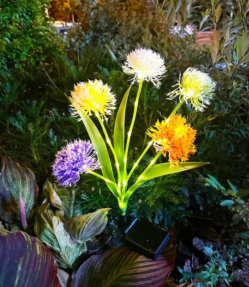15. Iluminadores solares de flores