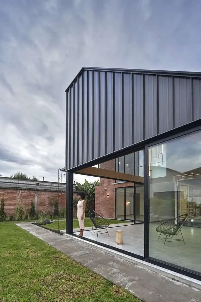 TEC Taller EC设计的花园之间的住宅,厄瓜多尔库姆拜 TEC Taller EC设计的花园之间的住宅,厄瓜多尔库姆拜