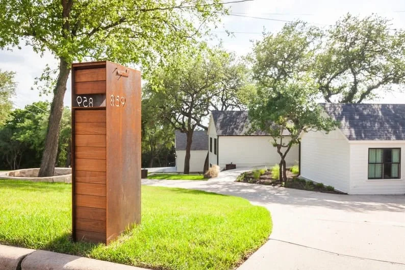 9. Buzón de correo Overland