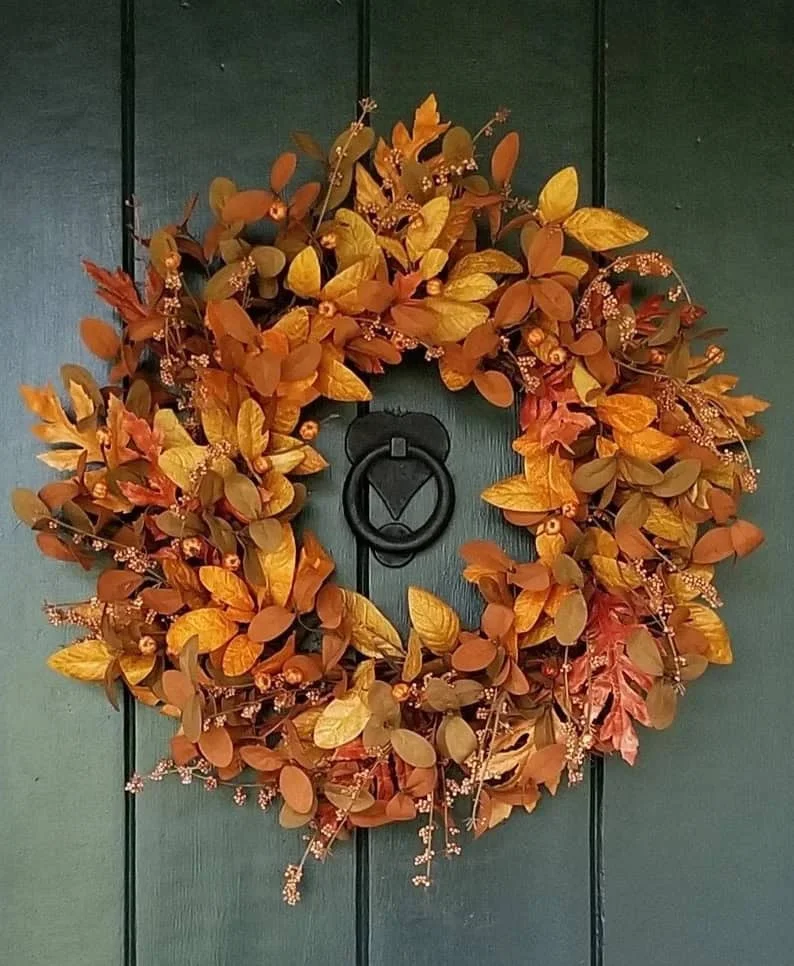 14. Anillo con hojas otoñales