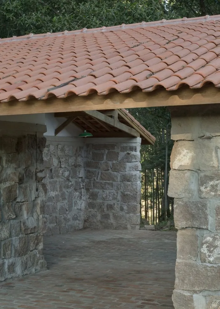 巴西伊图佩瓦的废墟住宅 messina | rivas