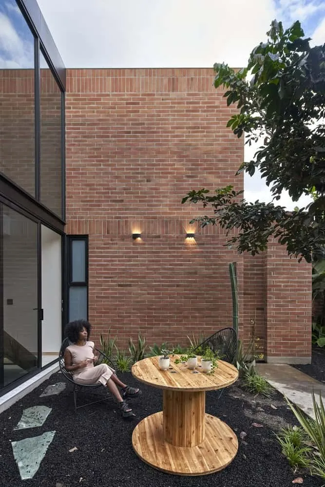 TEC Taller EC设计的花园之间的住宅,厄瓜多尔库姆拜 TEC Taller EC设计的花园之间的住宅,厄瓜多尔库姆拜