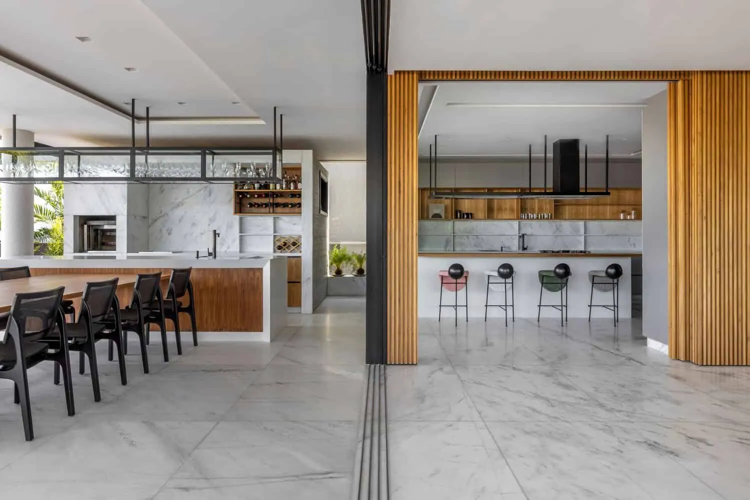 Folded House by Leo Roman in Brazil