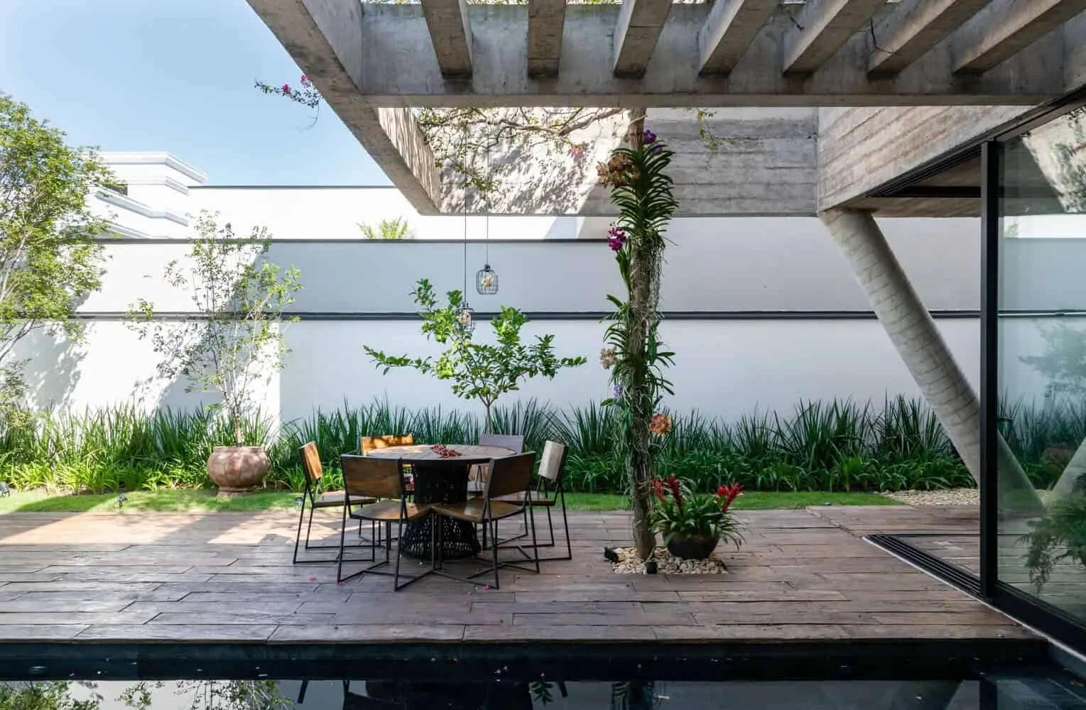 印度阿塔布州GRBX Arquitetos设计的RZR住宅