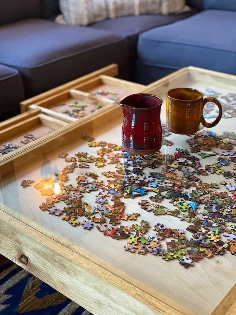 15. Mesa de té de rustic puzzle