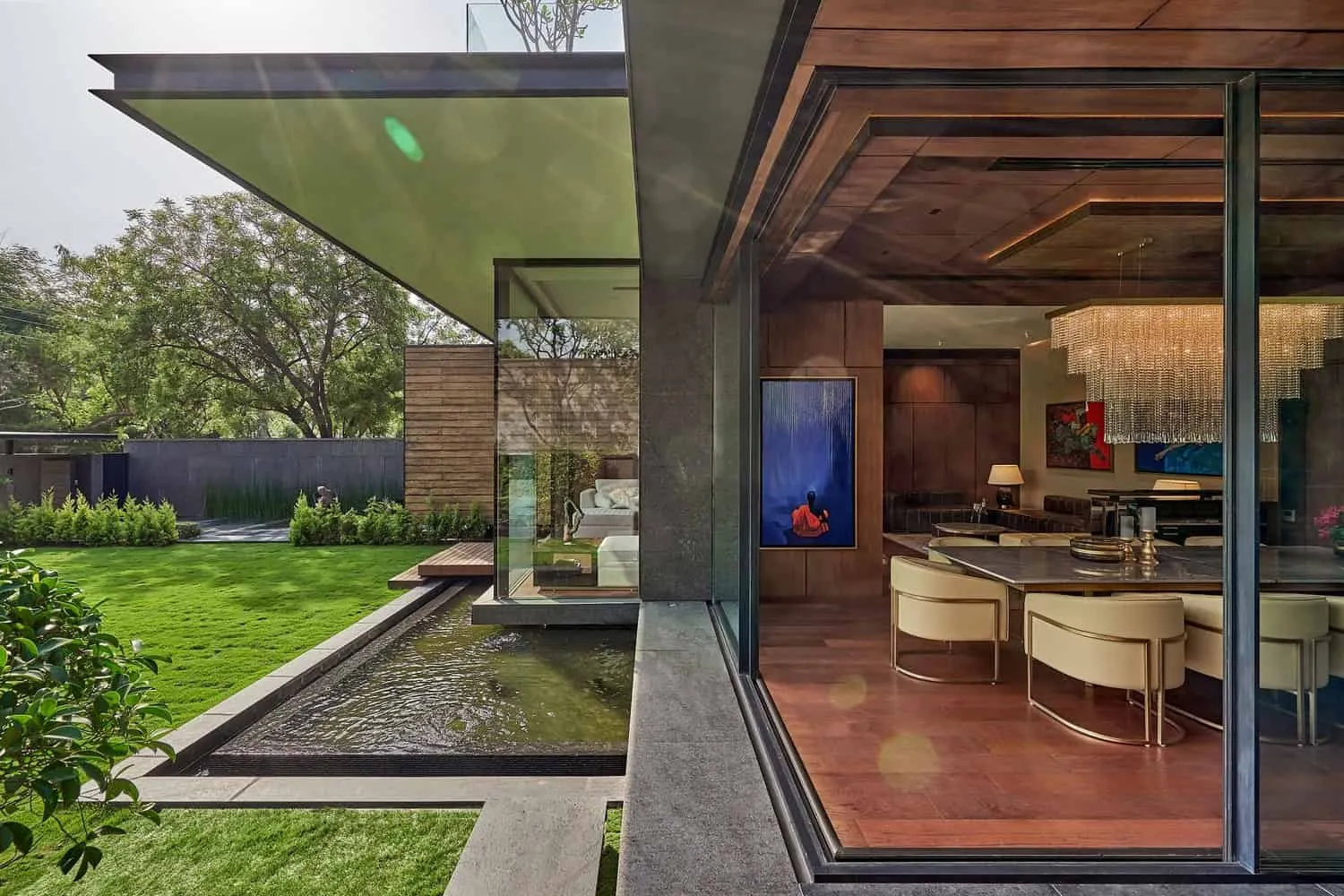 DADA Partners的转角住宅：新德里的可持续绿色避风港