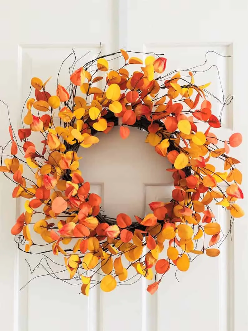 7. 中国灯笼与浆果花环