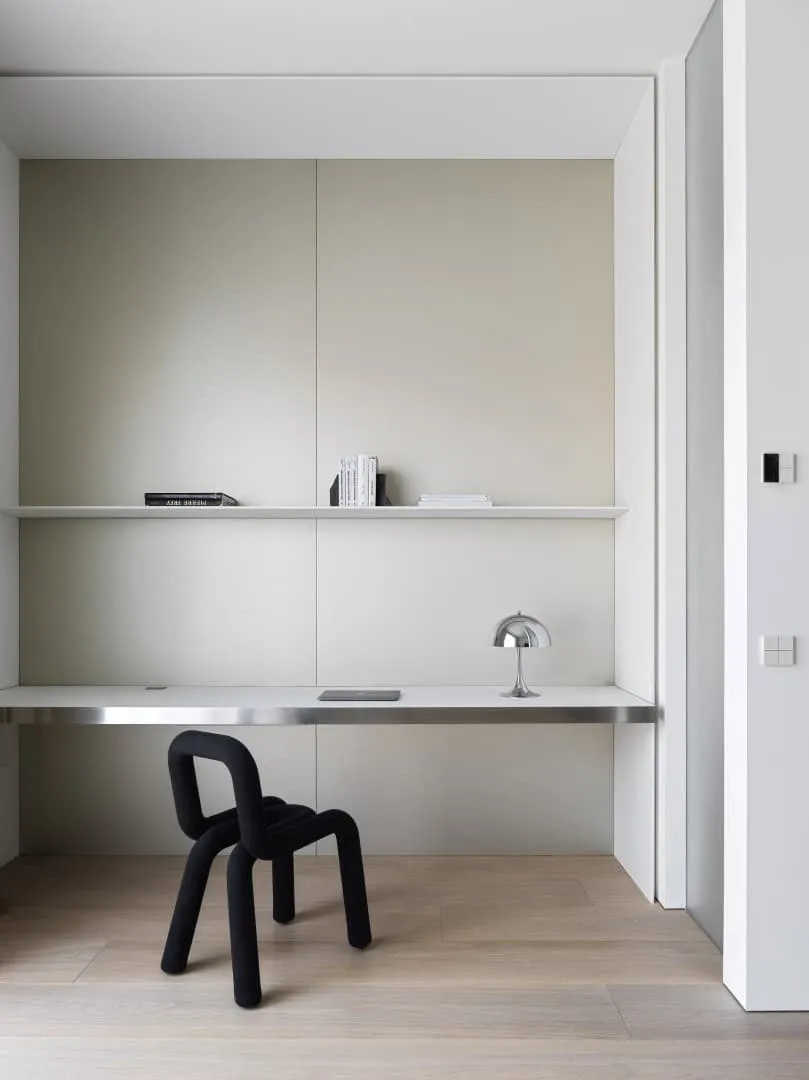 Garden District Apartments by Architects Babayants - Minimalist Luxury Apartment in Moscow