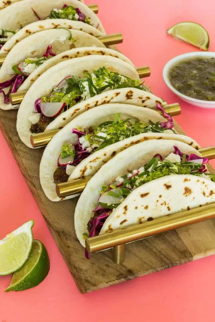 6. Mesa para tacos con DIY