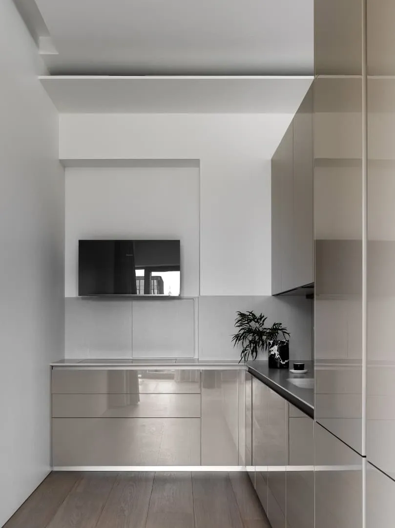 Garden District Apartments by Architects Babayants - Minimalist Luxury Apartment in Moscow