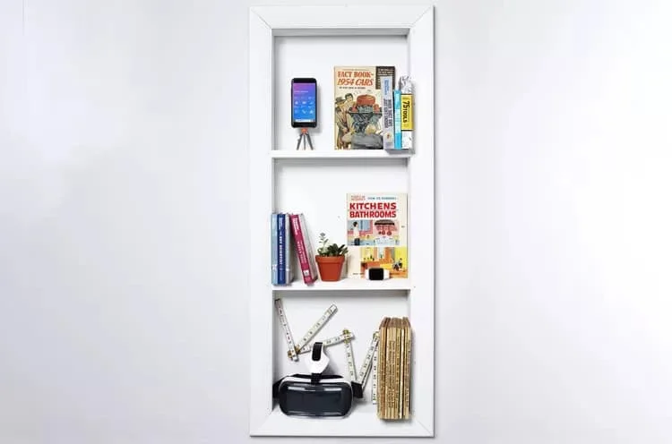 15. Estantería empotrada simple