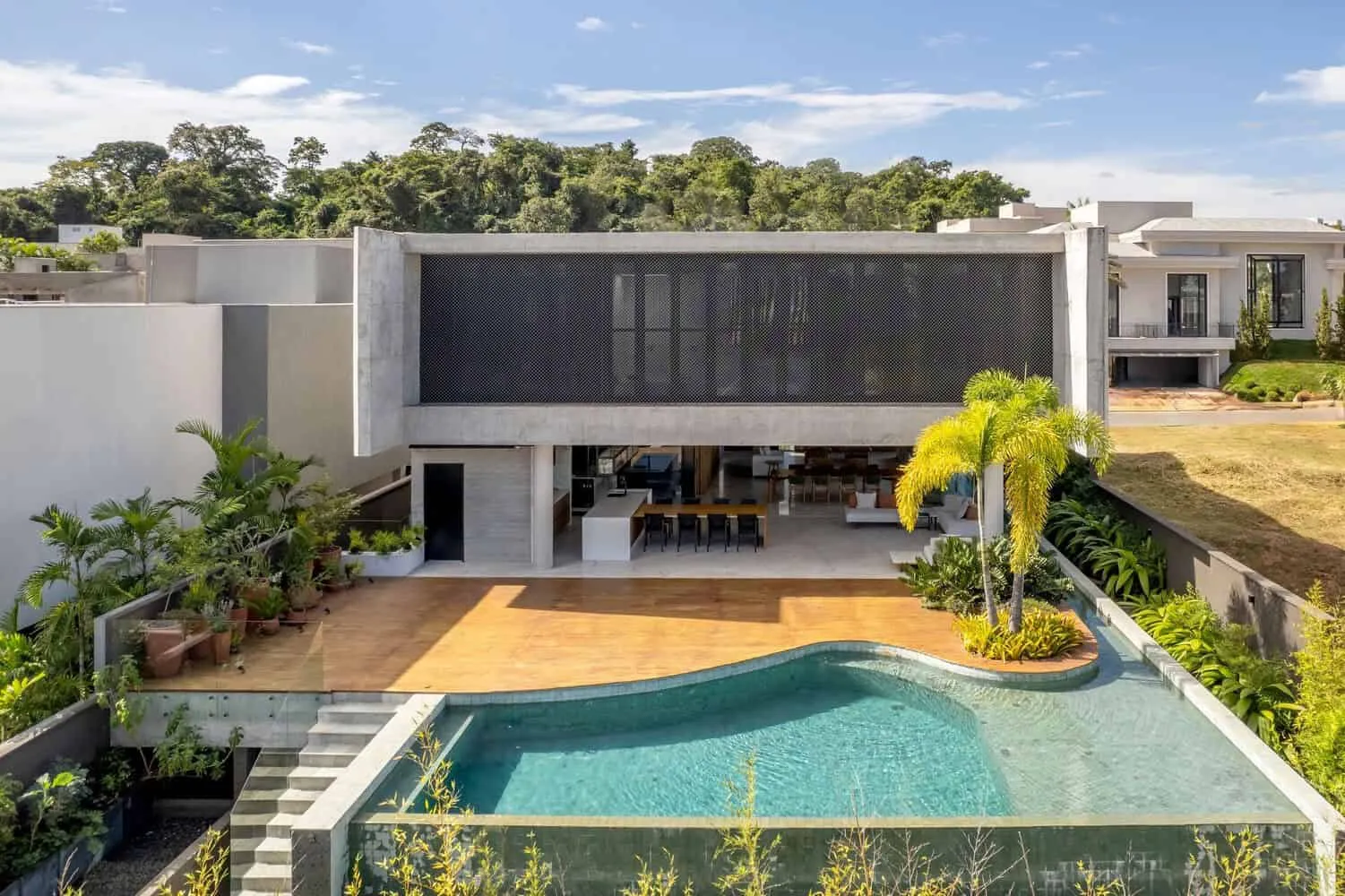 Folded House by Leo Roman in Brazil