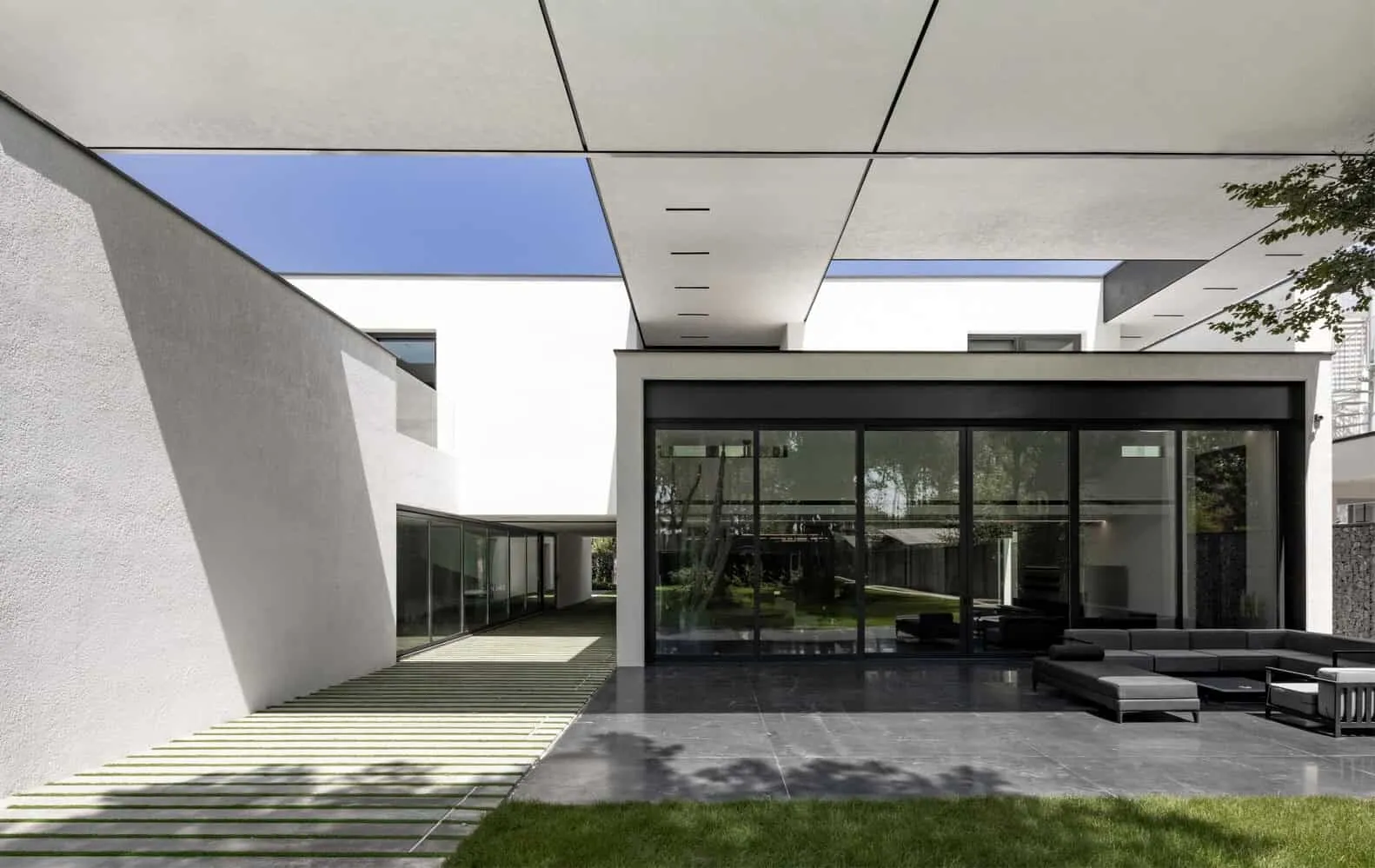 Villa No. 75 by 3rd Skin Architects in Tehran, Iran
