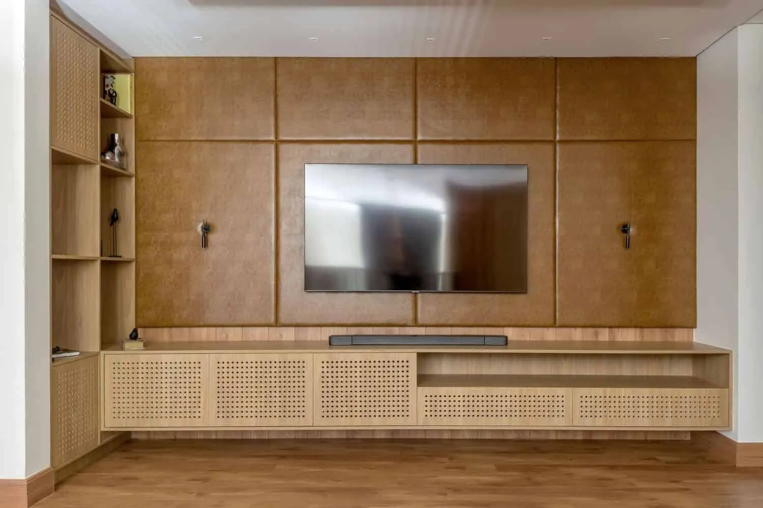 Folded House by Leo Roman in Brazil