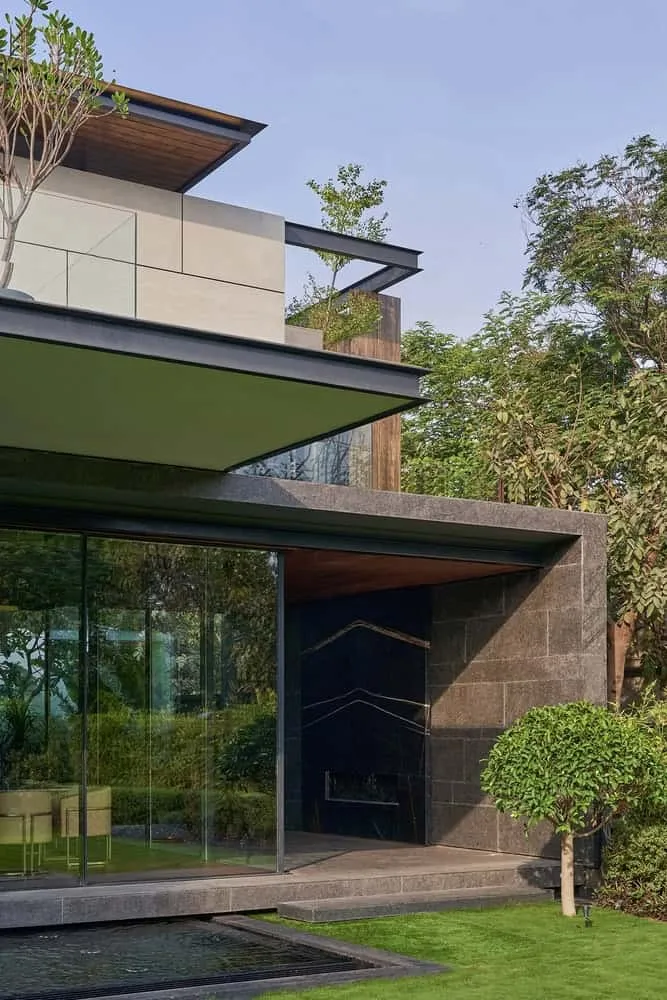 DADA Partners的转角住宅：新德里的可持续绿色避风港