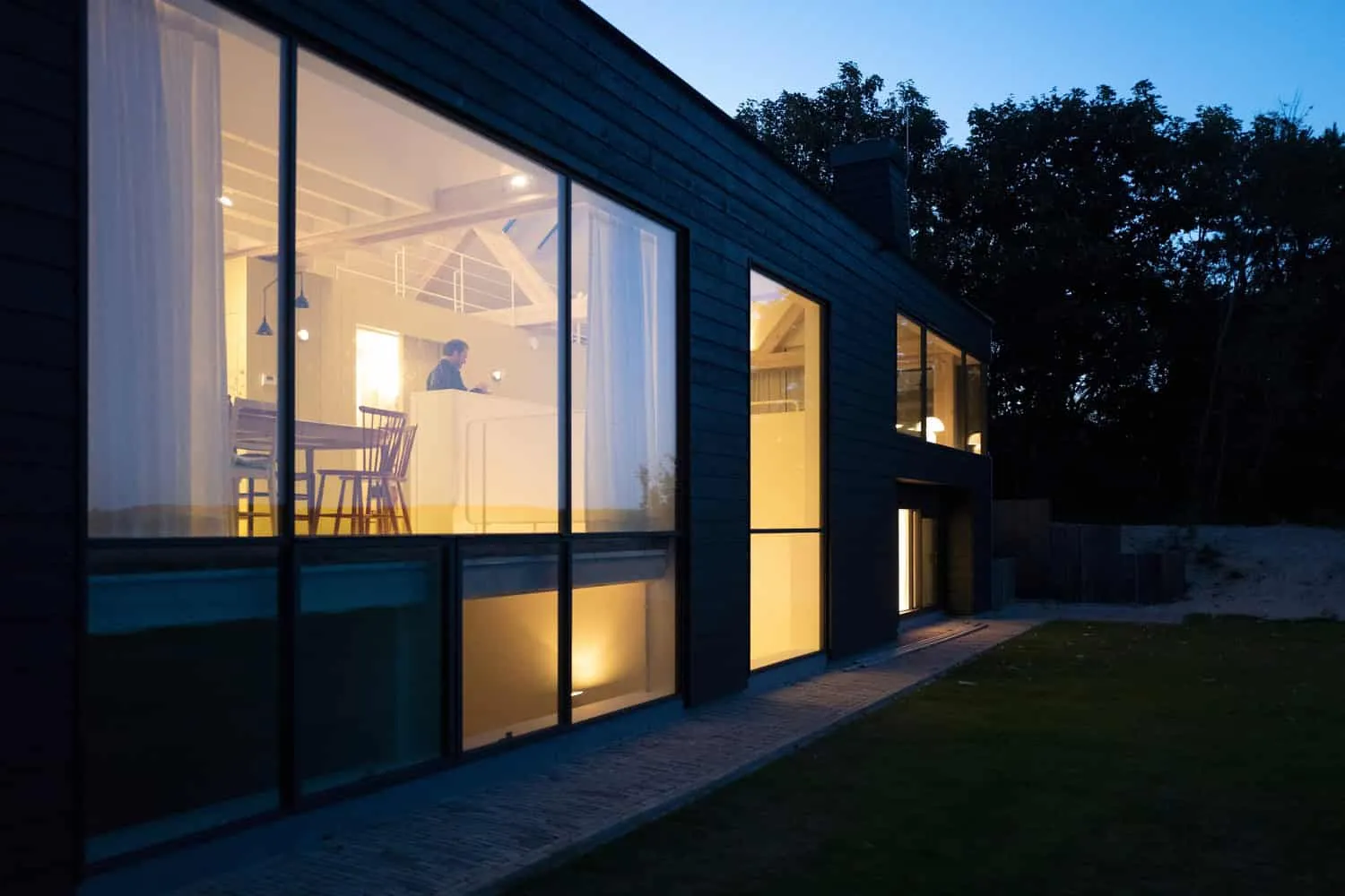 荷兰阿梅兰德的沙丘别墅由BNLA Architecten设计