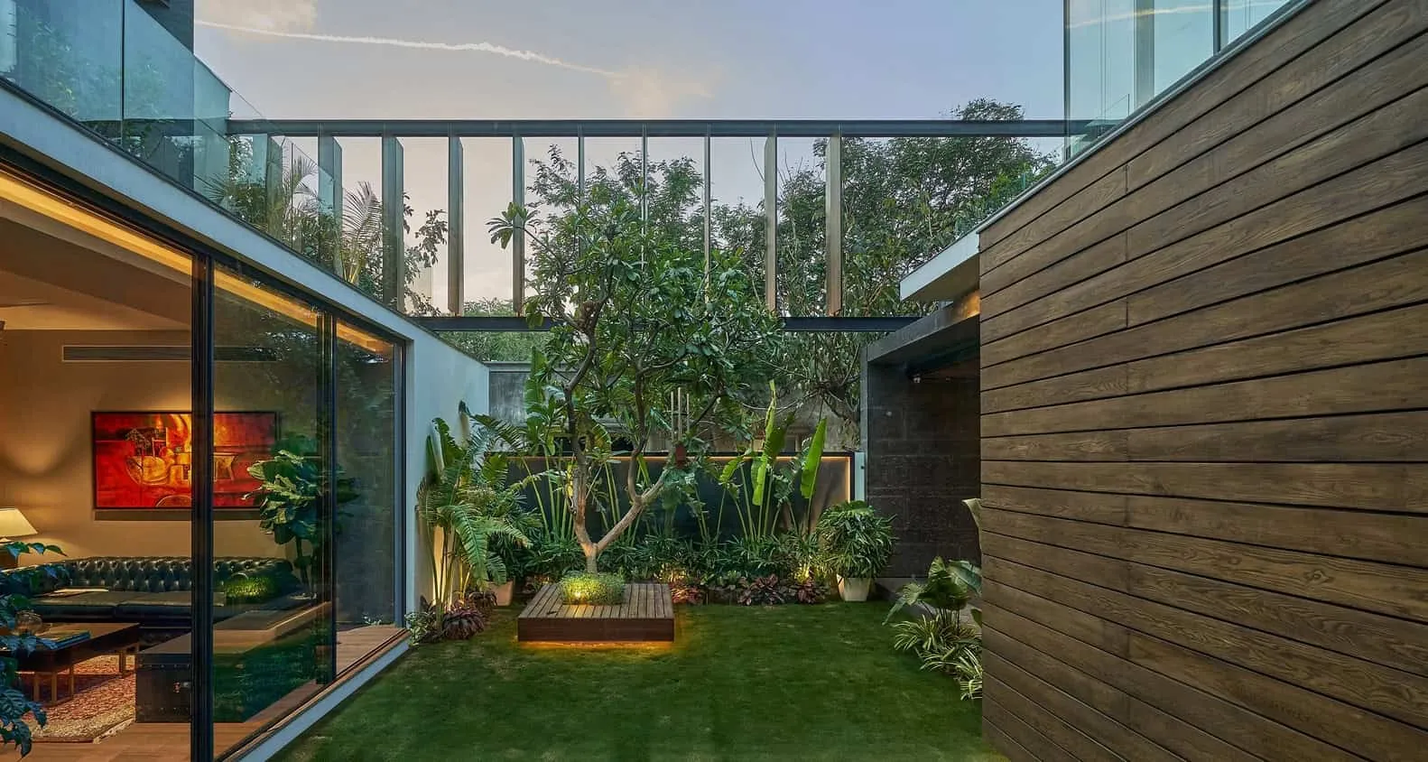 DADA Partners的转角住宅：新德里的可持续绿色避风港