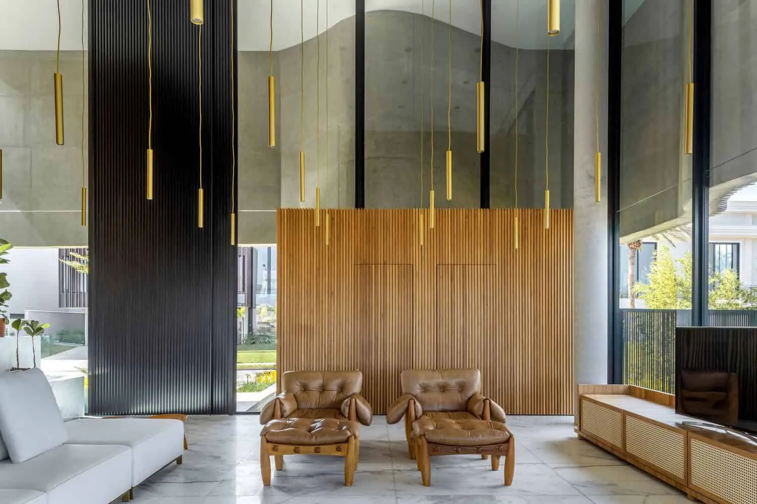 Folded House by Leo Roman in Brazil