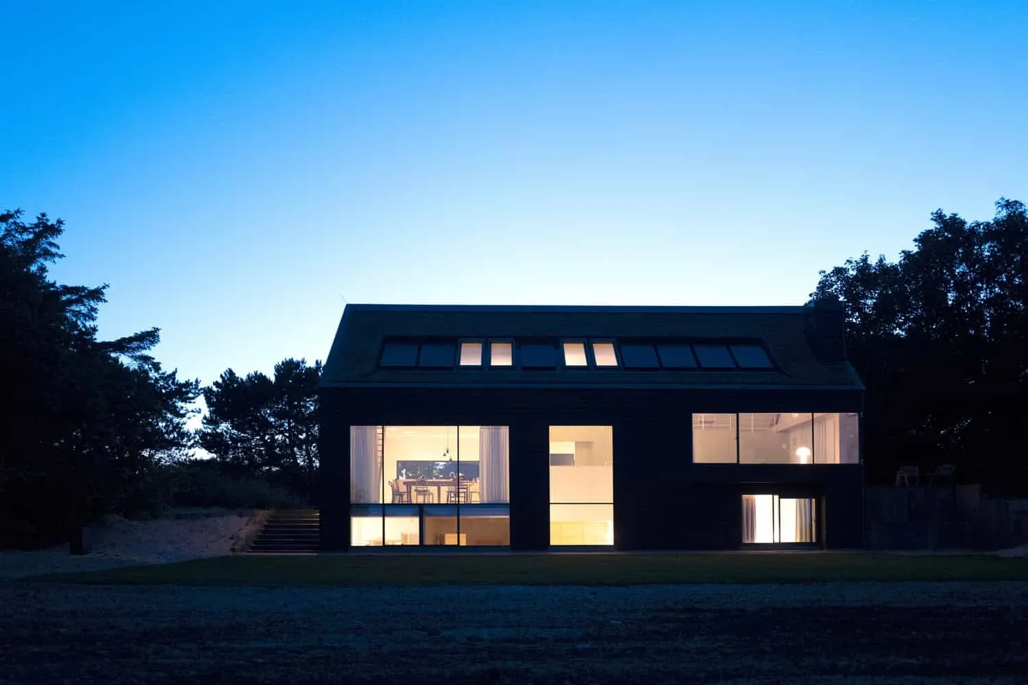 荷兰阿梅兰德的沙丘别墅由BNLA Architecten设计