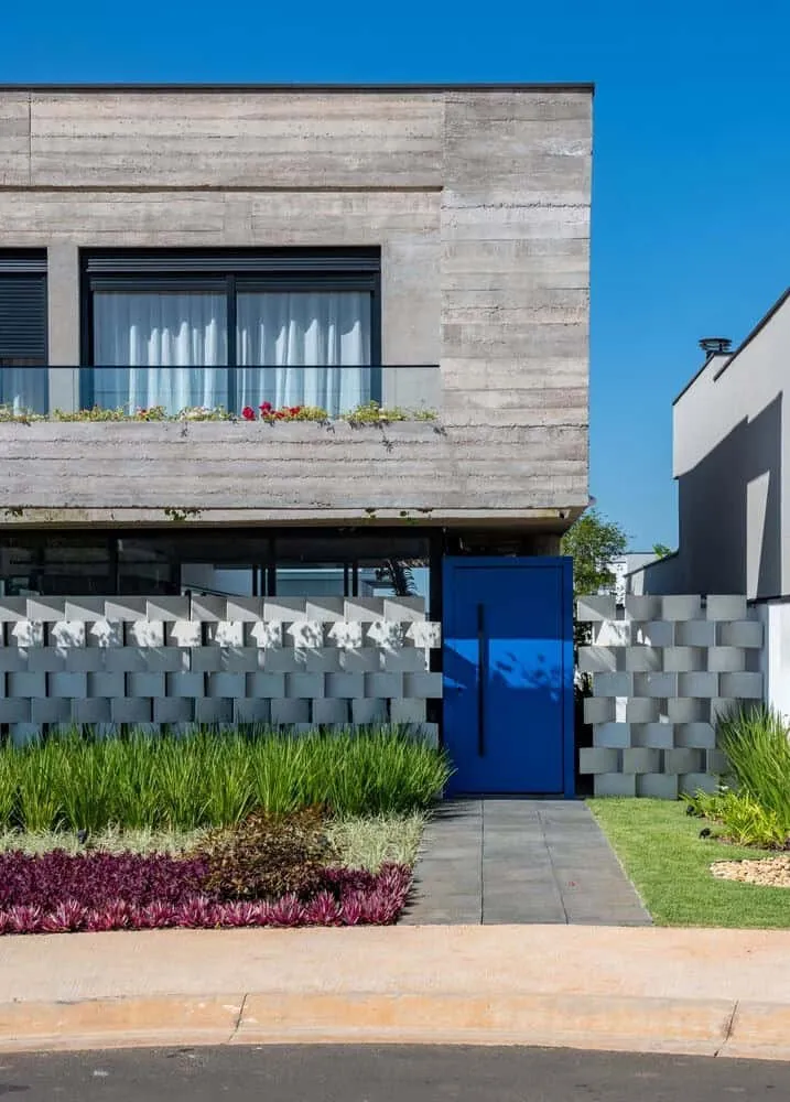 印度阿塔布州GRBX Arquitetos设计的RZR住宅