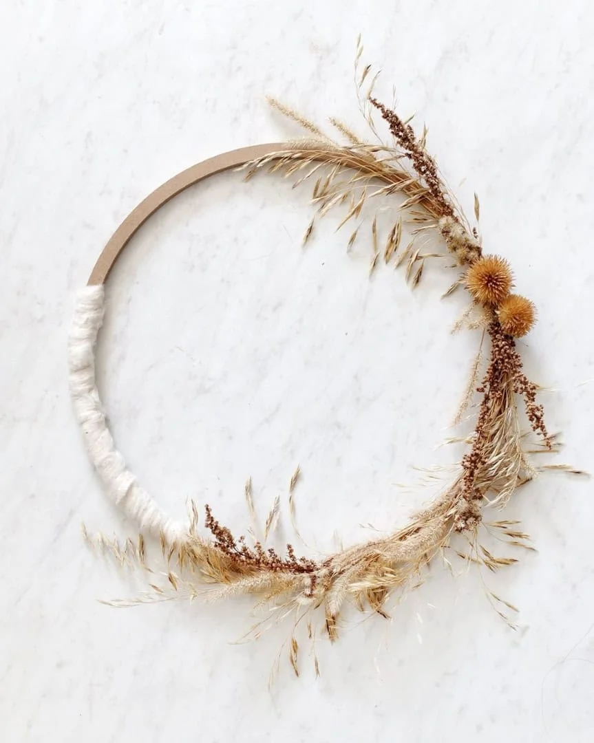 8. Ramillete minimalista de hierba seca