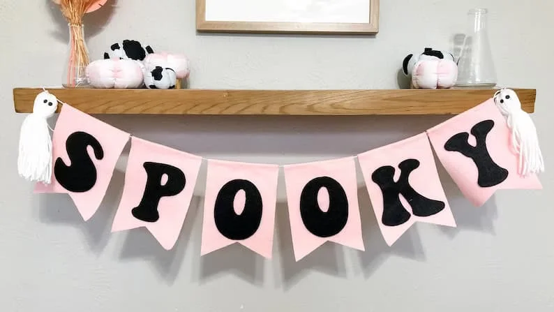 15. Arte de fantasma rosa para Halloween