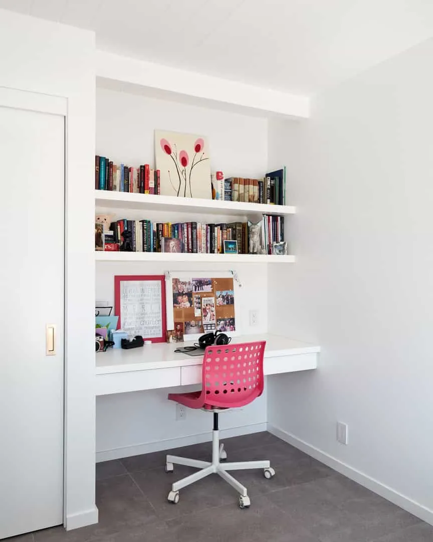 Klopf Architecture设计的Eichler大客厅：圣纳瓦尔现代中世纪风格翻新